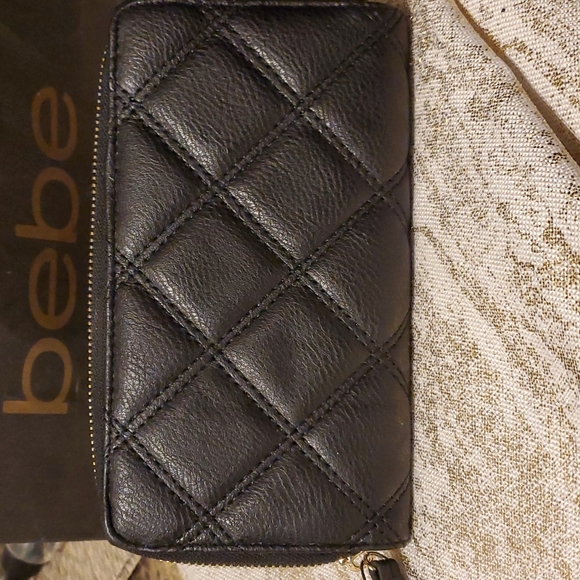 NWT Bebe Wallet - Picture 3 of 6